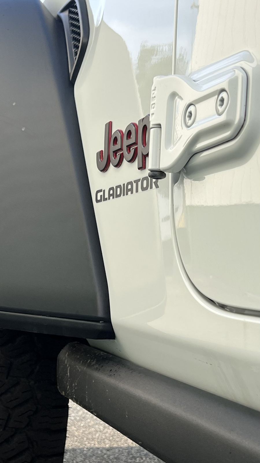 2022 Jeep Gladiator photo 24